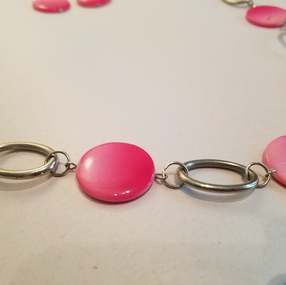 Vanity necklace and earrings - Picture 2 of 2